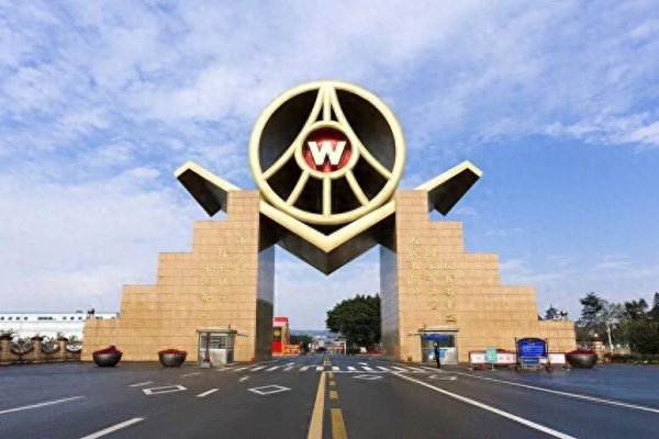 创赢策略 “千年白酒老二”暴雷，五粮液9个月减收70亿，只有这两个增长